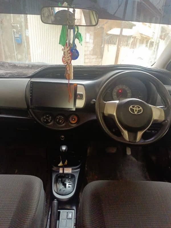 Toyota Vitz 2014 12