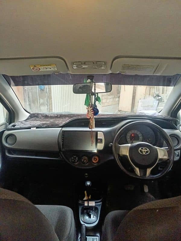 Toyota Vitz 2014 14