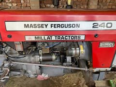 Tractor Massey 2012