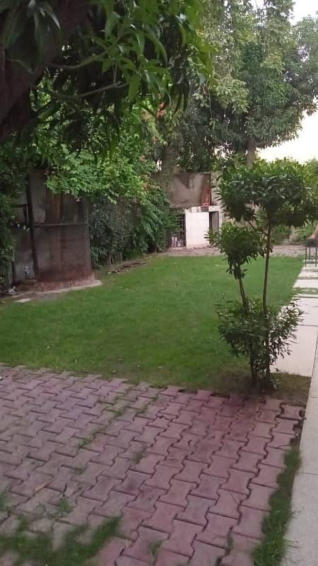 Model Town 18 Kanal House 9