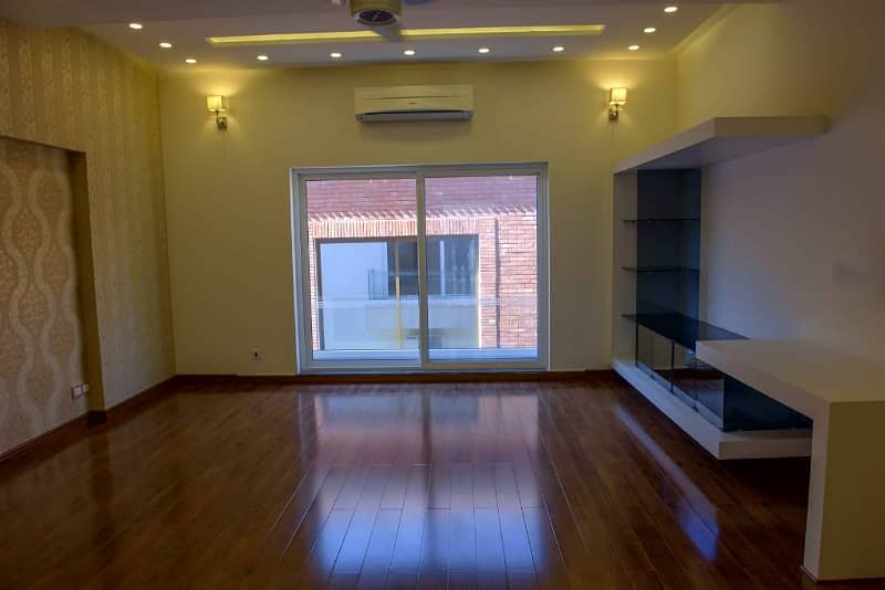 2 Kanal House Is For Sale Model Town 8