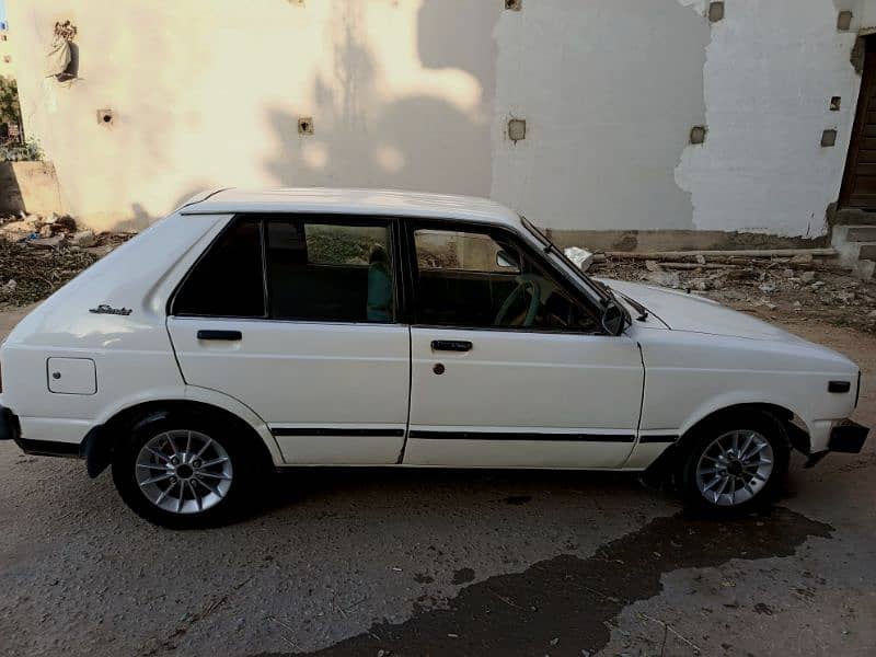 Toyota Starlet 1982 3