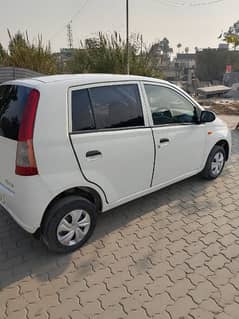 Daihatsu Mira 2012