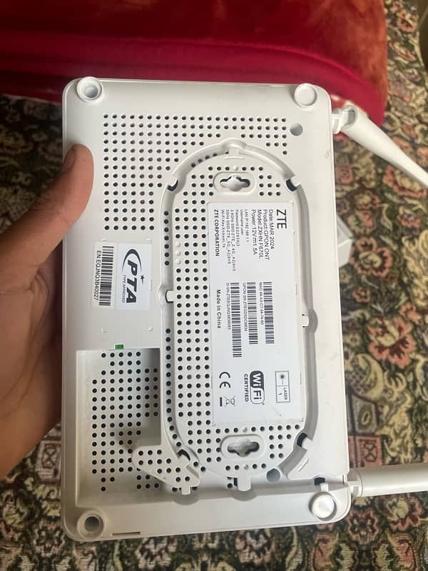 Zte F670L Router 4