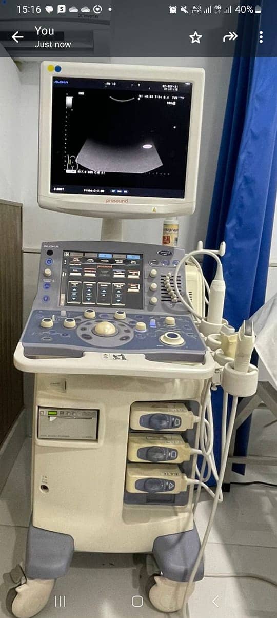 Hitachi Aloka 4 Probe Color Doppler Ultrasound Machine And Patient Bed 0