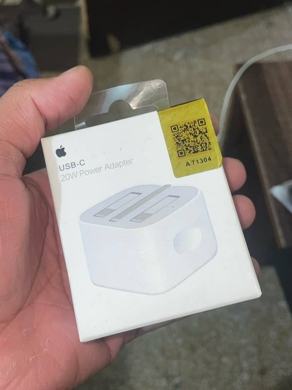 iphone charger original (japaness) 3