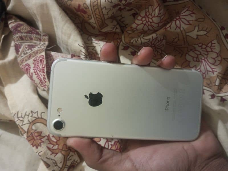 iphone 7 bypas new condition all ok 5