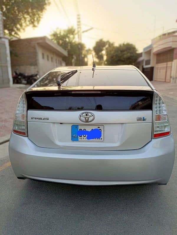 Toyota Prius 2011/14 G LED pakigh 4