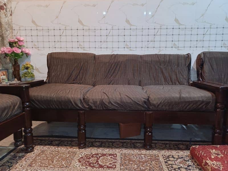 5 seater used sofa for sale 0