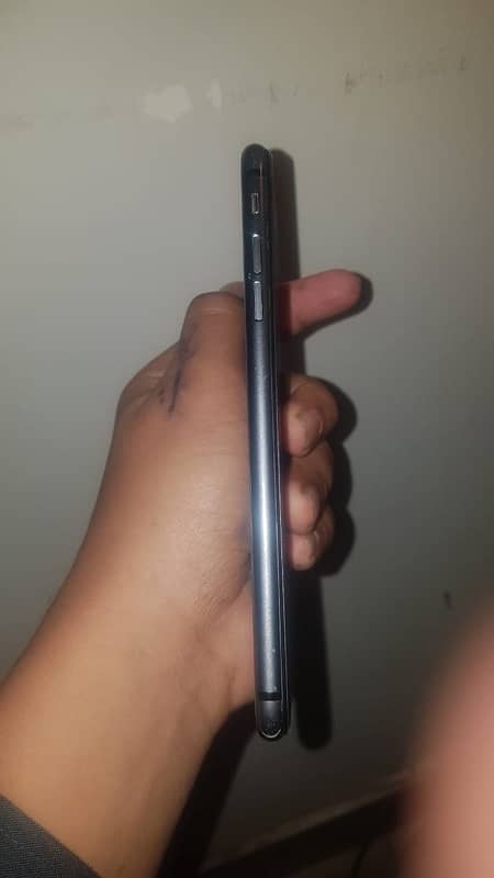 iPhone 8 (Plus Urgent Sale) 2