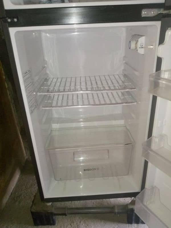 Haier refrigerator Fridge 4