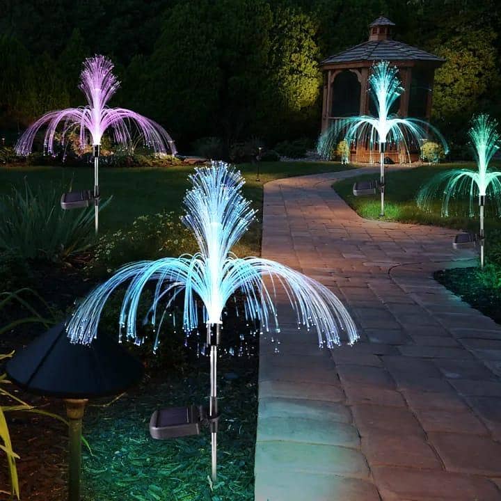 "Light-Emitting Jellyfish Light | Solar LED Color Changing Garden Lamp 1