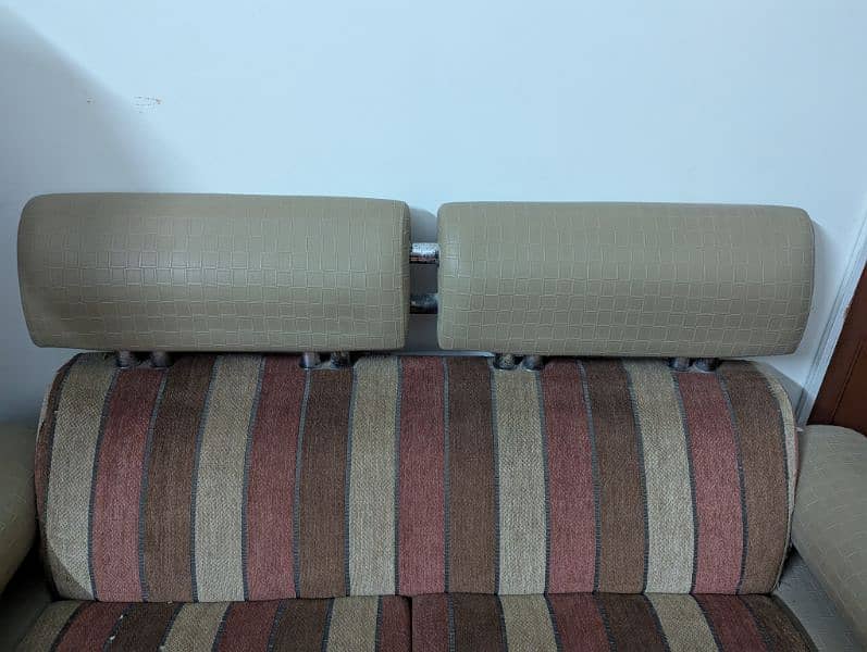 7 seater sofa normal condition 11