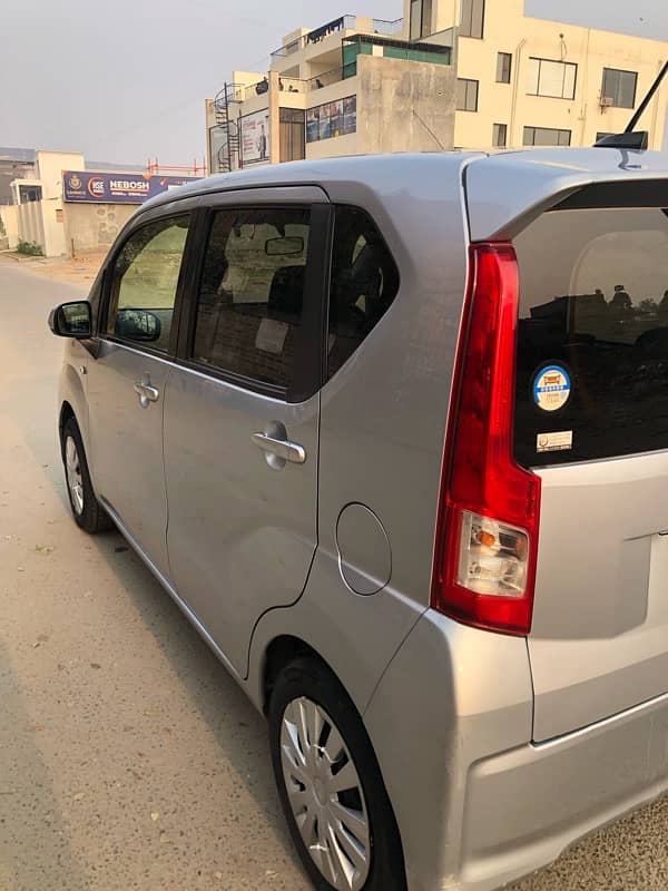 Daihatsu Move 2015 10