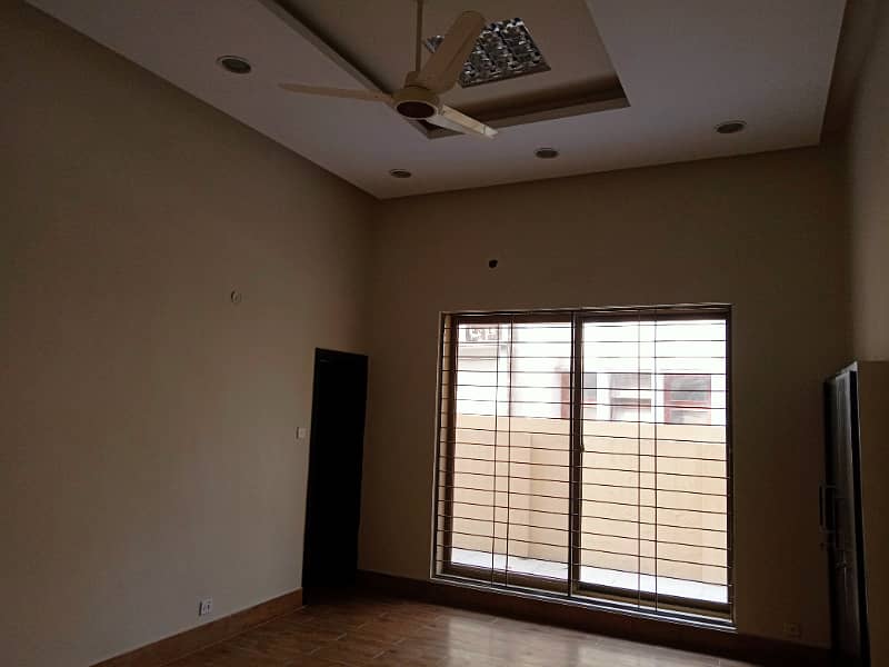 GULBERG,3 KANAL COMMERCIAL USE HOUSE FOR RENT GARDEN TOWN MOLDEL TOWN SHADMAN LAHORE 11