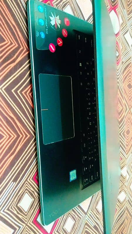 Lenovo yoga core i3 6th gen 5