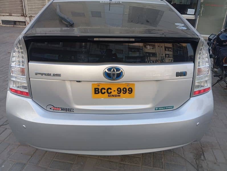 Toyota Prius 2011 s led push 1.8 4