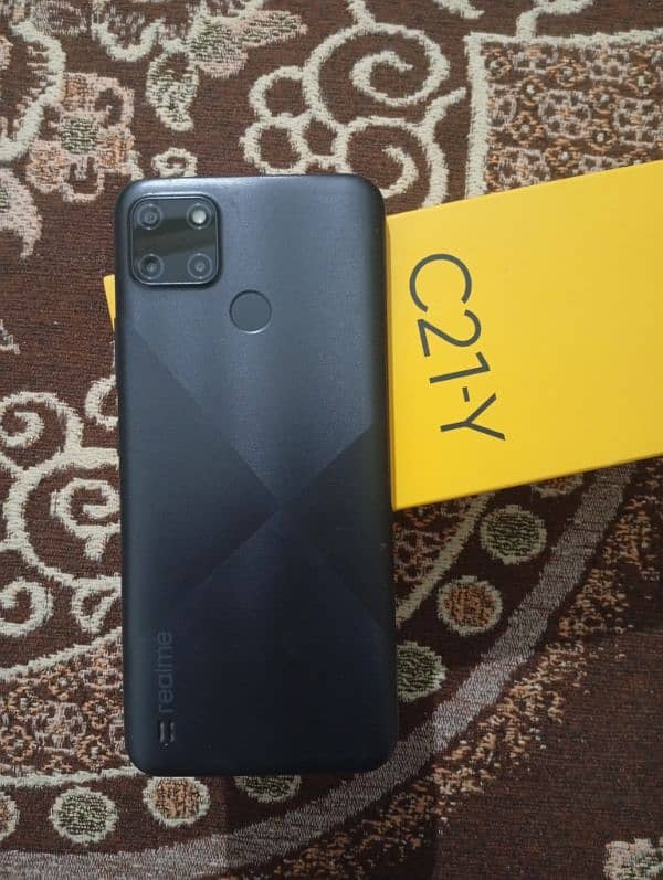 10/10 Realme C21y with Box, 4gb ram 64gb rom, 6.5 inch screen 1