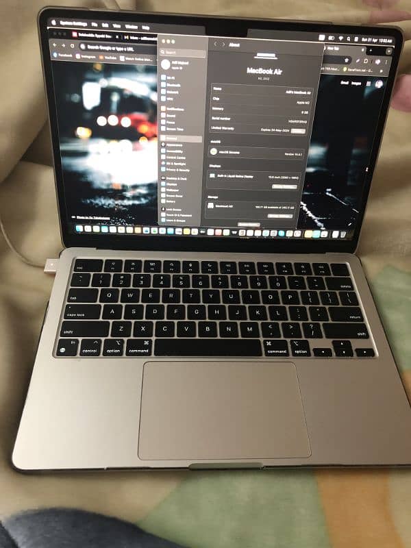 MacBook Air M2 2022 starlight (URGENT SALE) 3