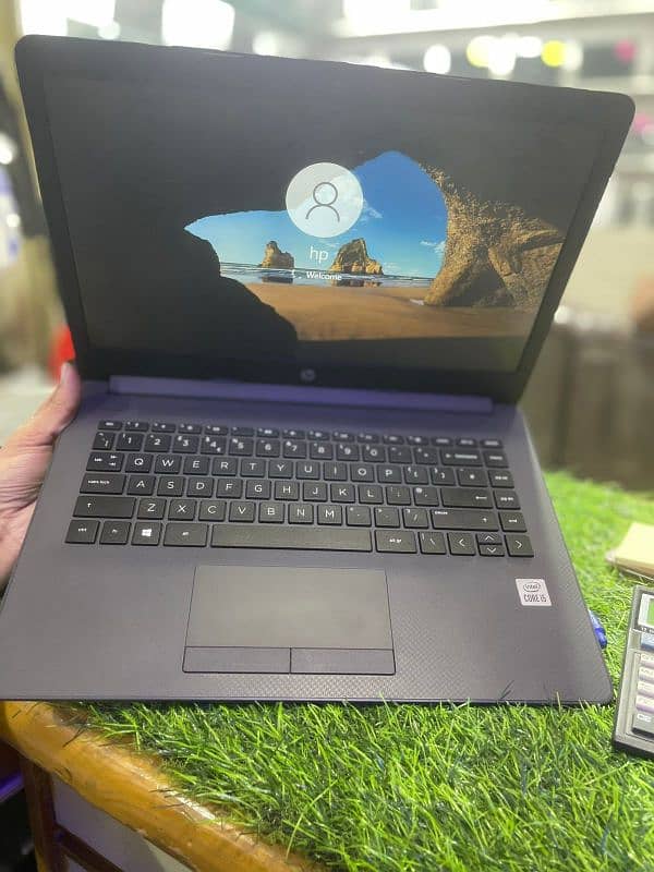 HP Notebook 240 G7 - i5 10th Gen 4