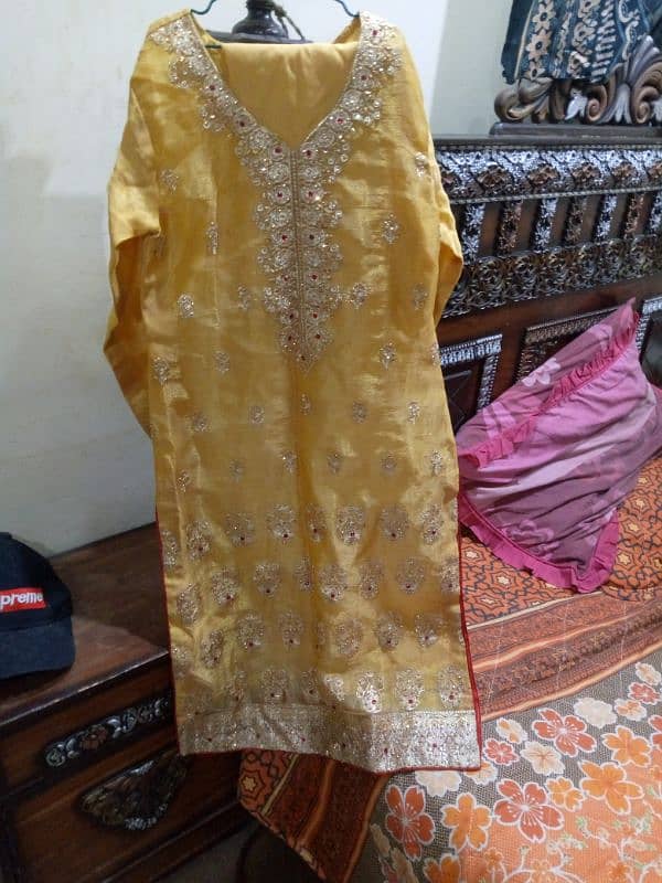 3 piece mehndi suit 1