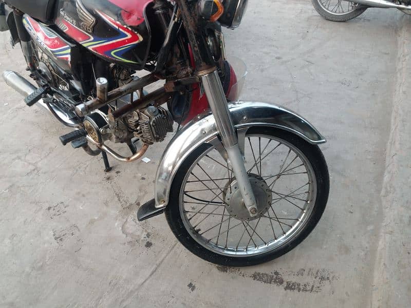 2018 model Honda cd70. new tyre. new Battery . Engine ok hy Urgent Sal 5