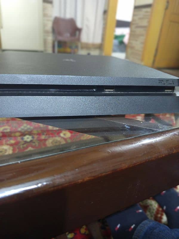 PS4 ha 500 GB god condition h 3