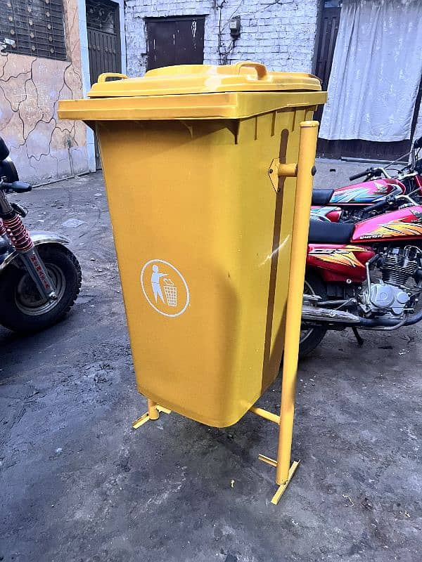 Dustbin, Garbage bins 8