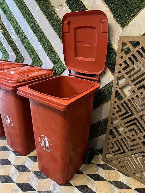 Dustbin, Garbage bins 11