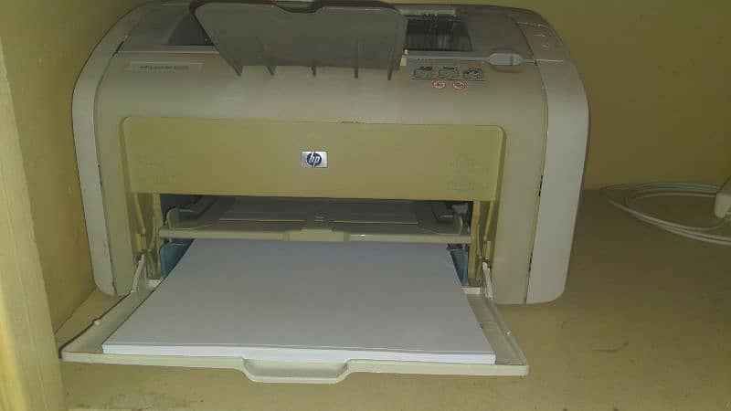 Hp Laserjet 1020 Printer 14 Pages Per Minute 12A Toner 2k Prints Refil 2