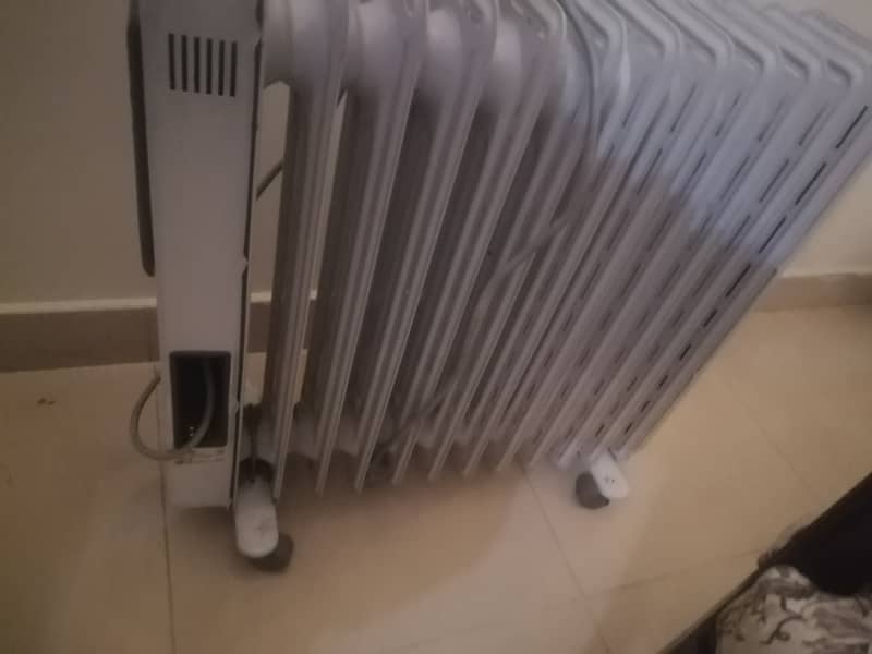 PHILIPS OIL HEATER 1