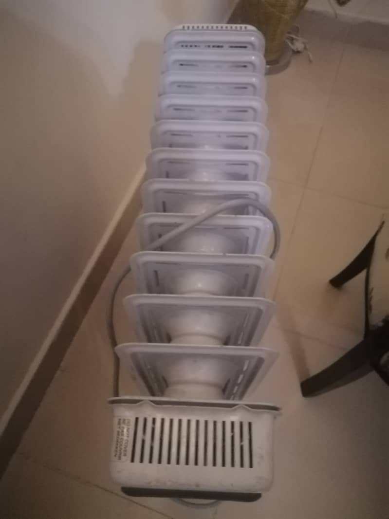 PHILIPS OIL HEATER 5