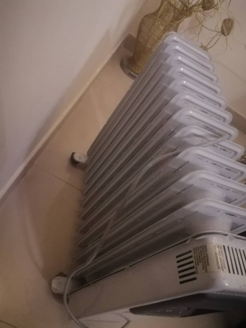 PHILIPS OIL HEATER 6