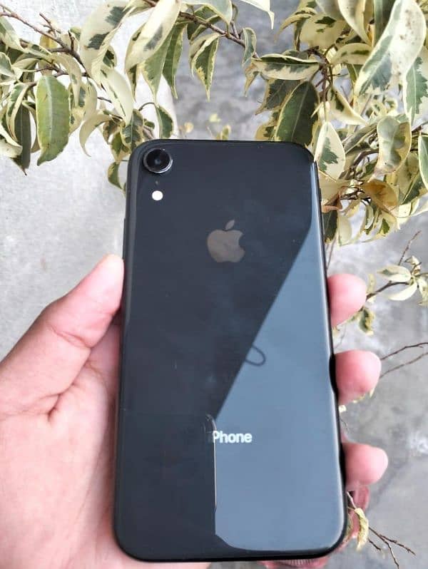 iphone xr 4