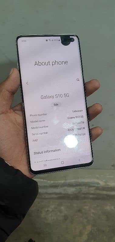 s10 5g 8/256 screen dot ha aik 4