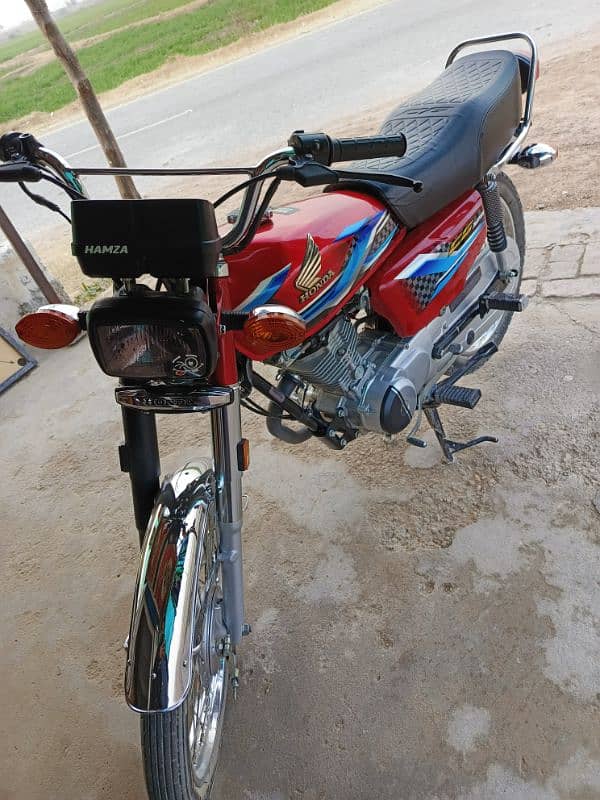 Honda 125 model 23/ 24 0