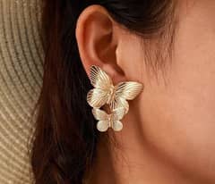 Pair of Alloy gold plated stylish butterfly design earrings