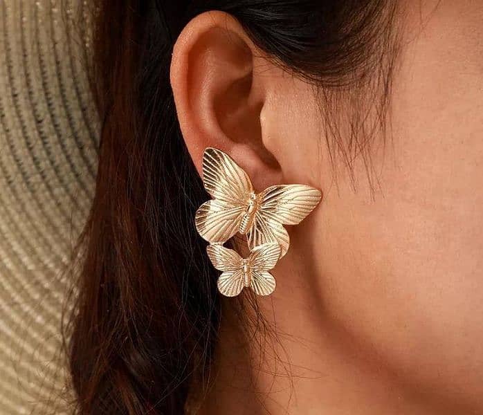 Pair of Alloy gold plated stylish butterfly design earrings 0