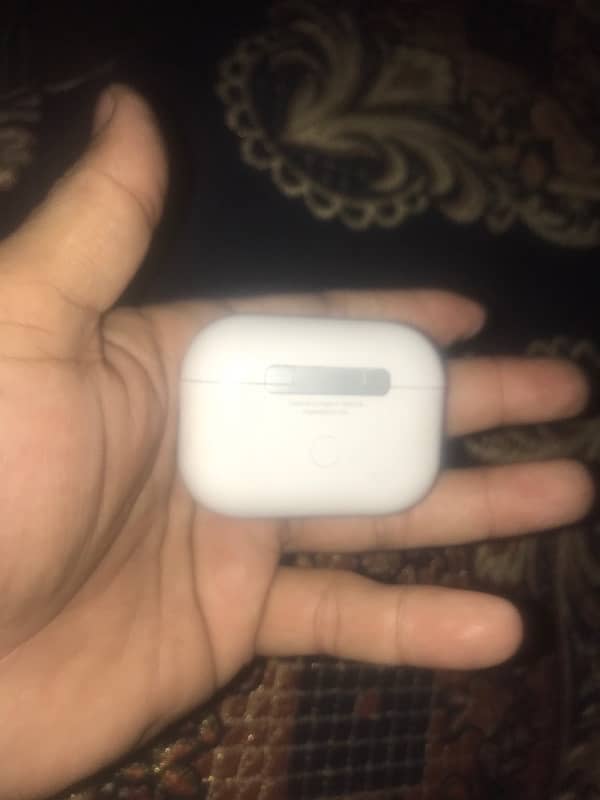 Apple airpods 2nd generation 4