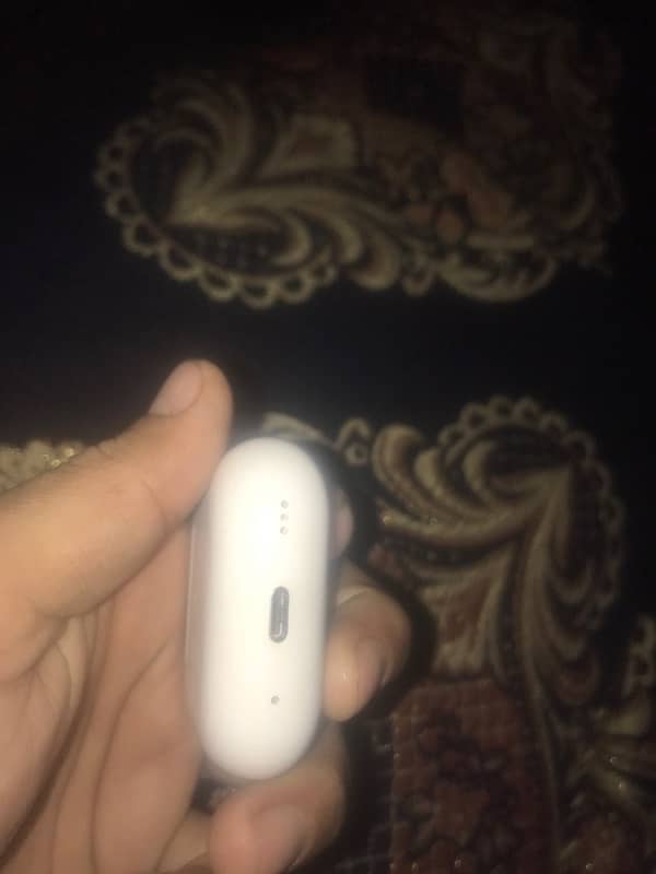 Apple airpods 2nd generation 5