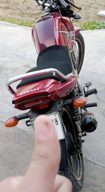 Yamaha YBR 125cc self start for urgent sale 4