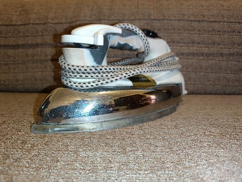 Sleek & Reliable National Dry Electric Iron – 1 Month Repair Warranty! 2