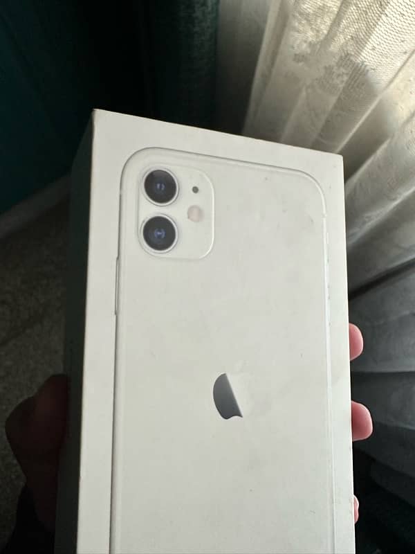 Iphone 11 256 gb BOX + PTA APPROVED 1