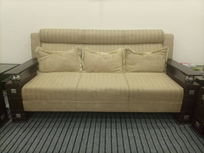 Sofa Set for Sale – Spacious & Durable! 0