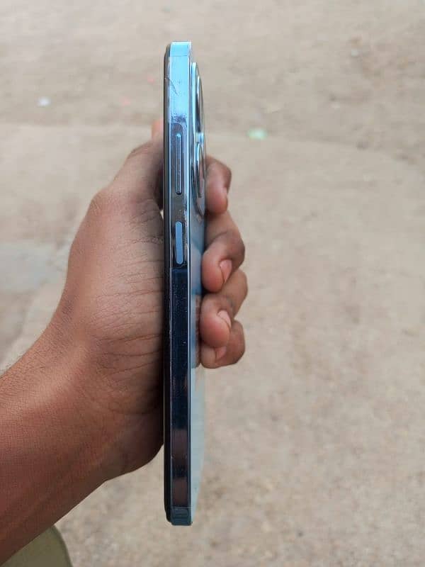 Infinix Hot 40i 6gb 128gb 1