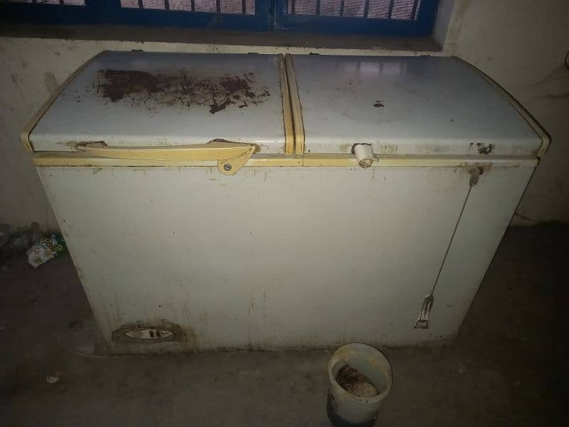 freezer for sale. 1