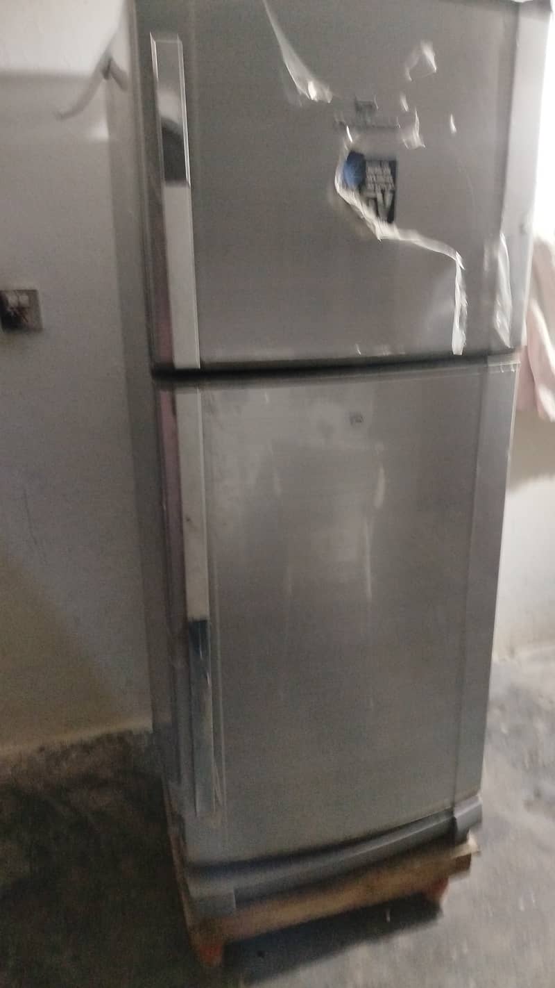 Dawlance fridge 0