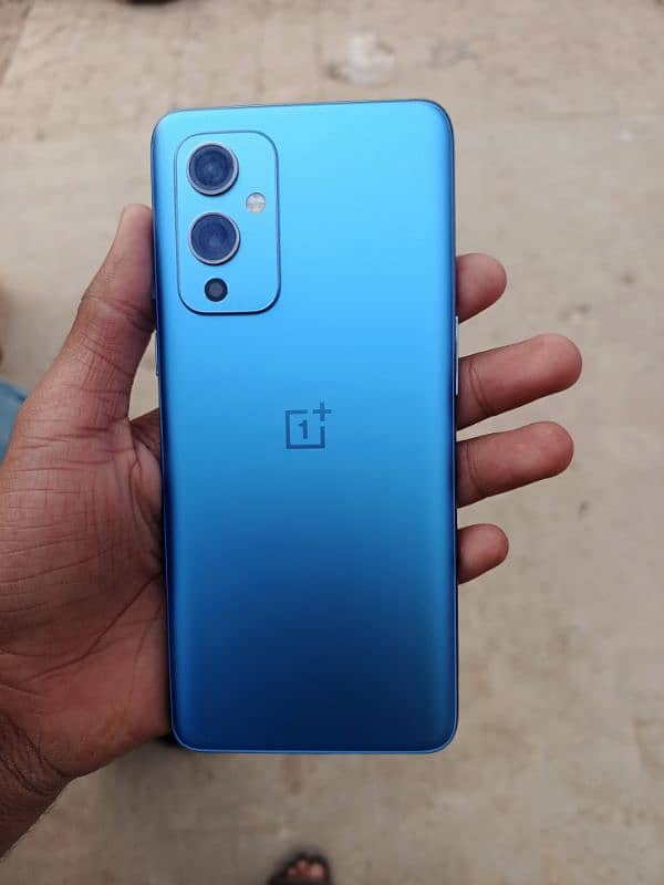 OnePlus 9 12/256 1