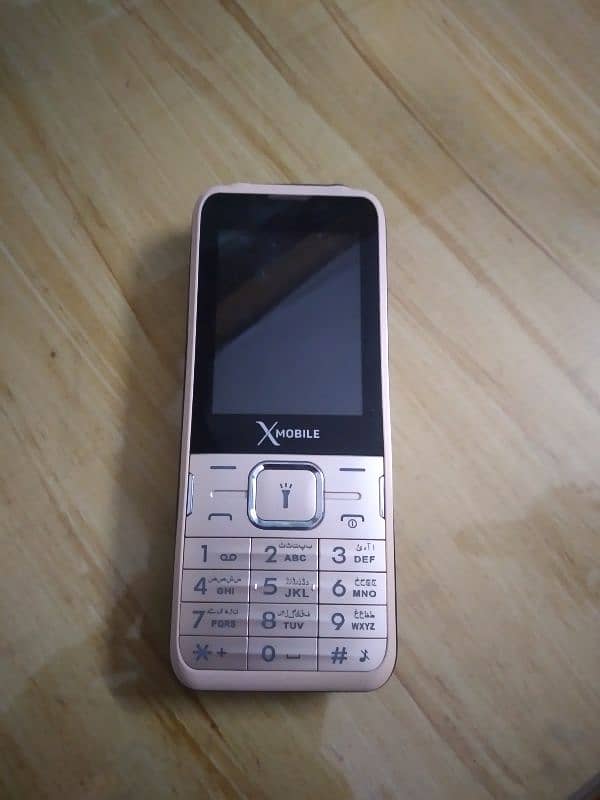 XMobile SL100 plus 0