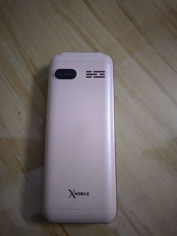 XMobile SL100 plus 1